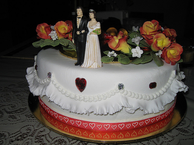 This is actually a 40th anniversary cake not an official wedding cake 