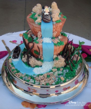 My oh my what a wonderful cake Last week Disney 39s Ever After Wedding Blog 