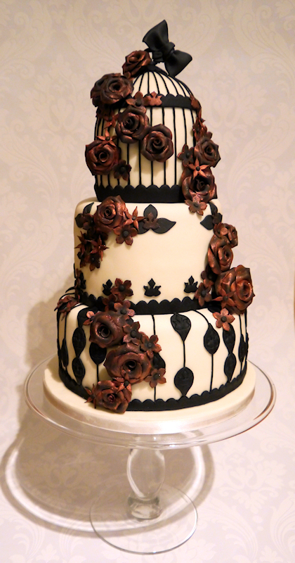 gothic birdcage wedding cake compressed In last week 39s round up 