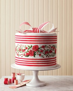 double height red velvet cake