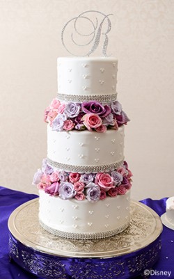 purple flowers cake