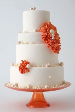 cake with pearls