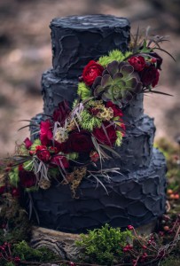 black-cake-with-fall-flowers
