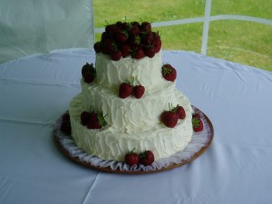 Luscious Strawberry Cake