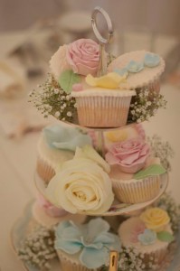 Vintage cupcake 3