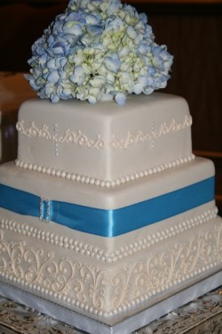 Blue hydrangea wedding cake