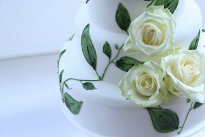 hand painted roses wedding cake