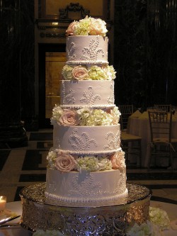 White on white fern cake