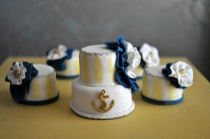 Nautical Mini Wedding Cakes