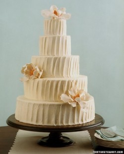 white rustic wedding cake