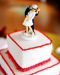 Famous Kiss Cake Topper