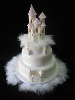 castle with feathers 3 tier (2)