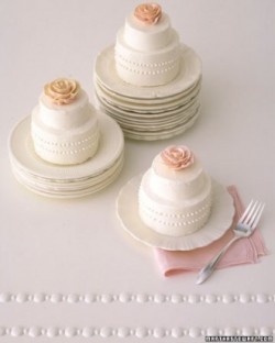 mini rose cakes