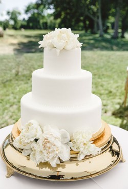 white wedding cake