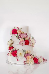 cake with roses