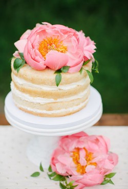 cake with peony